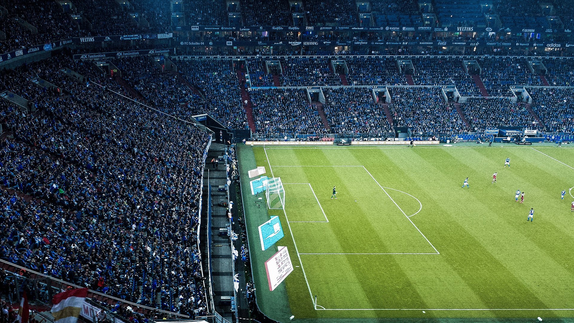 卡马文加的艺术，当威尔士绝杀莱比锡红牛，一位中场大师在年度焦点战中接管比赛