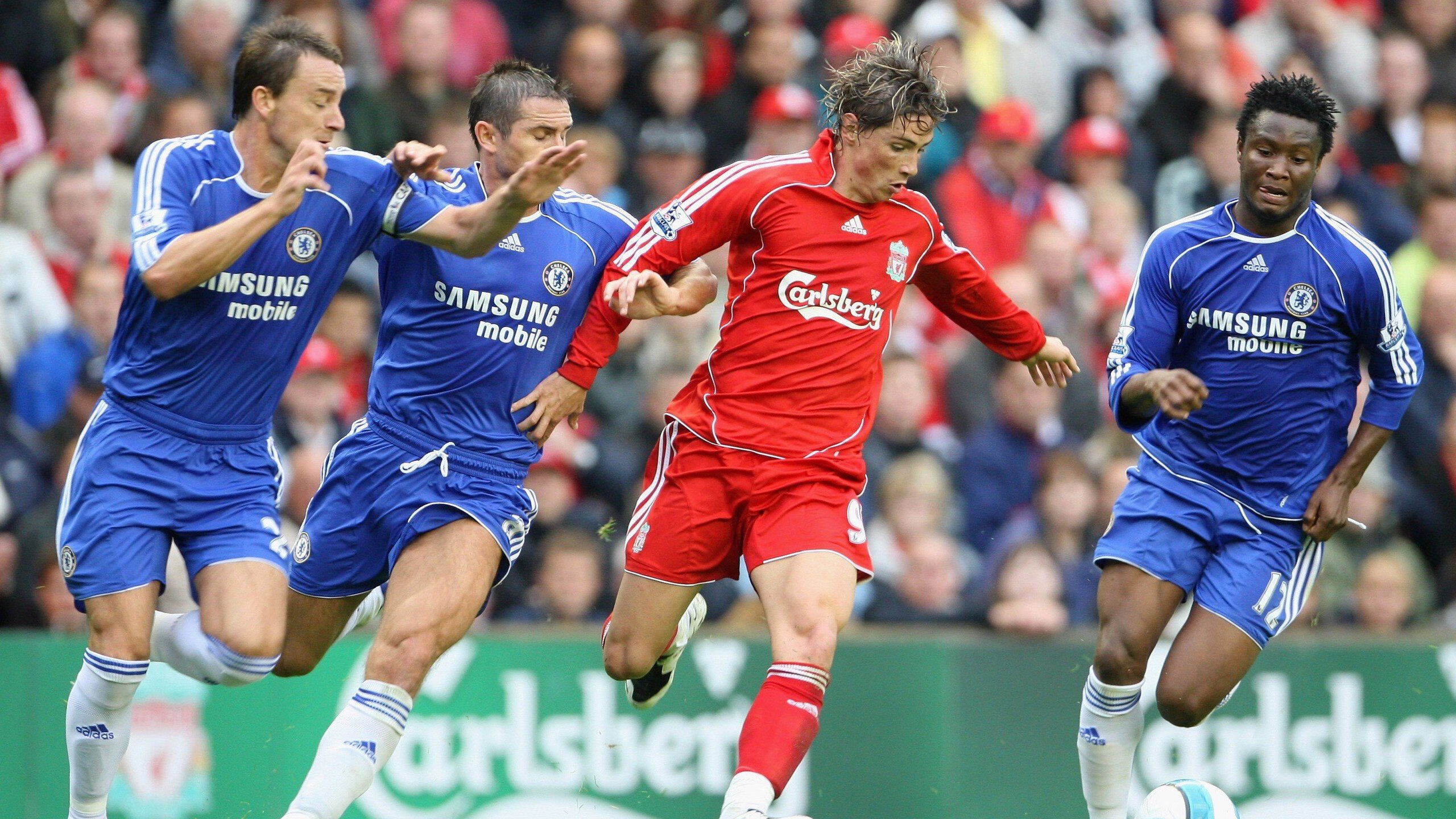 欧战夜震撼亚平宁，阿克无争议封神，拉齐奥铁蹄踏平老特拉福德幻梦